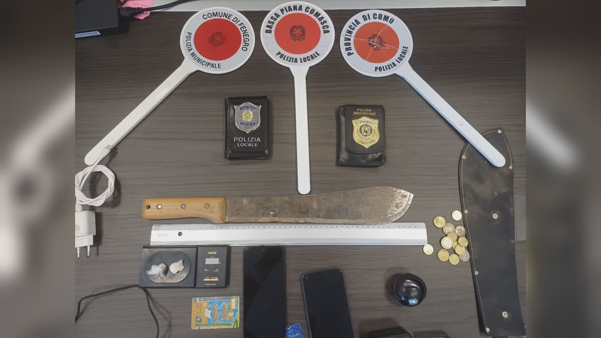 Droga nei boschi di Fenegrò, restano in carcere due spacciatori arrestati dalla polizia provinciale