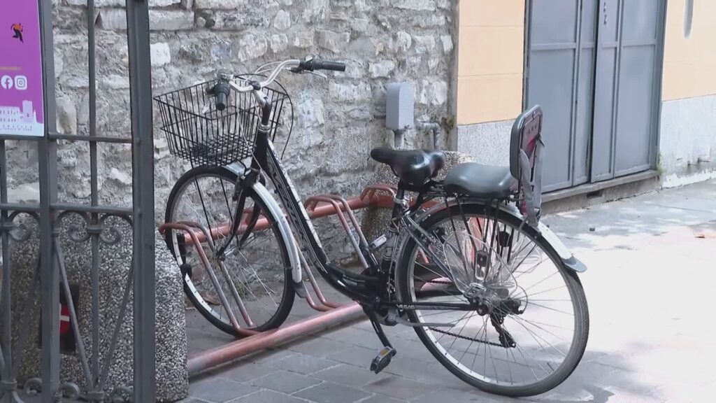 Polemiche sulla nuova Ztl di Como: raccolta firme, biciclettata di protesta e molte critiche