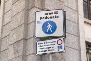 Nuova Ztl a Como, il sindaco: “Nessuna limitazione per i disabili”. Negretti replica
