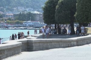 Un’altra settimana di caldo africano sul Lario. Attesa una tregua dopo Ferragosto