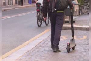 Ztl, Legambiente contro la stretta sulle bici. “Scelta assurda. In secondo piano le esigenze dei residenti”