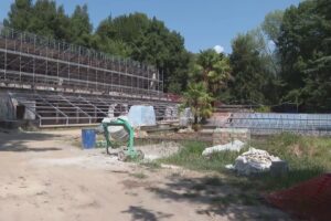 Serre di Villa Olmo, la fine del cantiere sembra ancora lontana