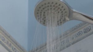 Emergenza idrica: allarme nell’Alta Valle Intelvi. Como Acqua chiede di ridurre i consumi