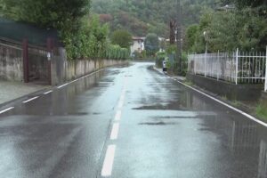 Montorfano, uomo di 49 anni trovato a terra ferito in modo grave. Accertamenti dei carabinieri