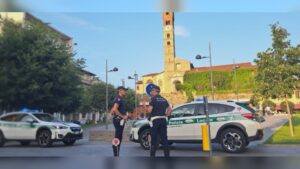 Provano a rubare un’auto del Comune di Cantù, scoperti e denunciati dalla polizia locale