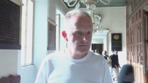 Ztl, dalle bici “a mano” alla stretta sulle consegne: il sindaco Rapinese risponde alle polemiche