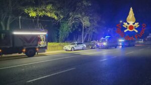Fugge all’alti della polizia locale e finisce contro un palo. Arrestato 28enne comasco