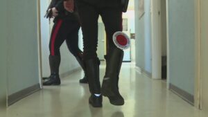 Cantù: tenta di rubare un’auto dalla concessionaria, 28enne arrestato dai carabinieri
