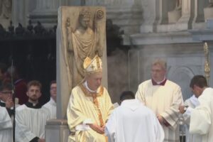 Como celebra Sant’Abbondio. Il messaggio del cardinale Cantoni: “Fermare l’aggressività”