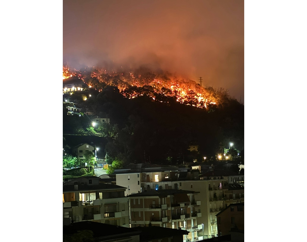 A Como 50 sfollati per gli incendi della notte