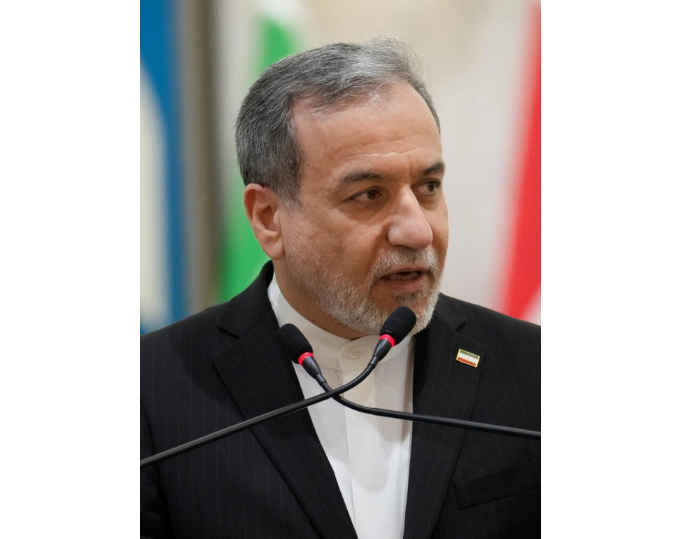Araghchi esorta i musulmani, ‘unitevi contro gli stranieri malintenzionati’