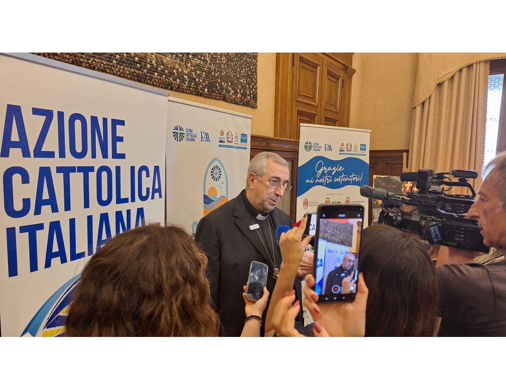 Arcivescovo Bari, ‘i migranti non sono strumenti di pressione geopolitica’
