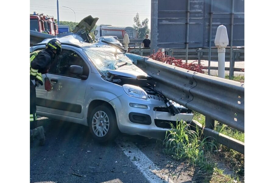L'incidente ha provocato rallentamenti e code in direzione di Milano