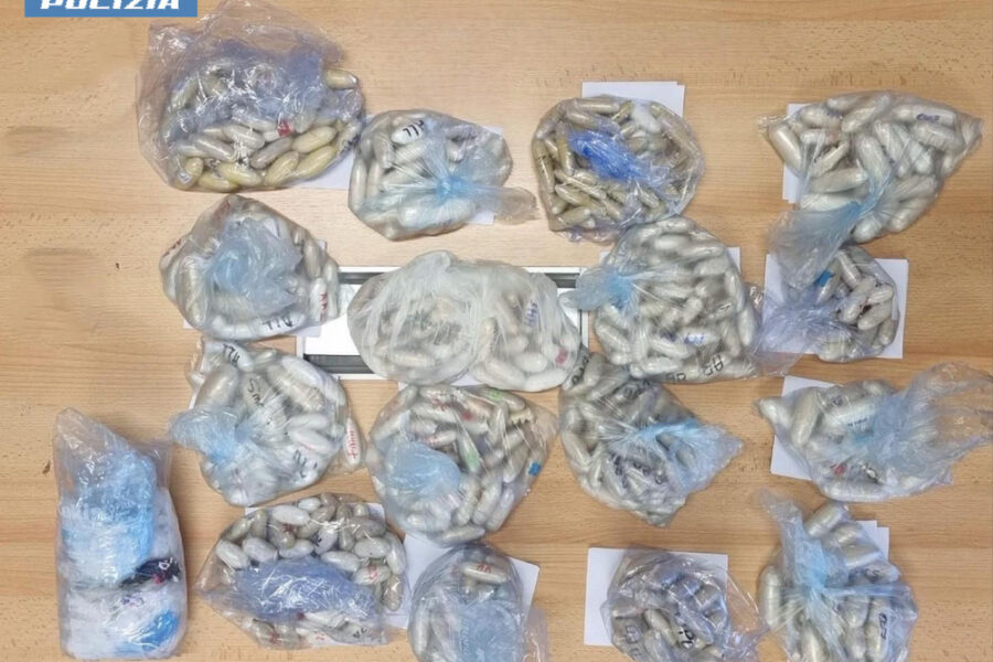Sequestrate dalla Polizia dosi di cocaina e eroina del valore di circa un milione di euro