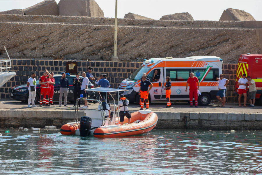 L'incidente al largo di Conca dei Marini. Tanta paura ma nessun ferito