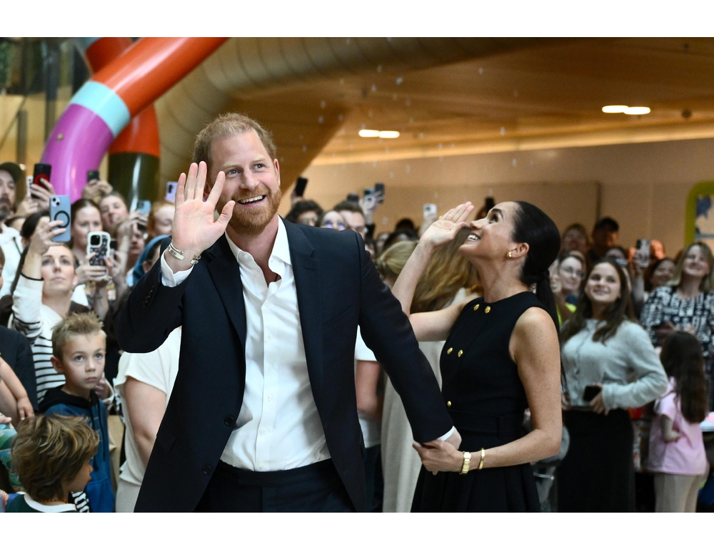 Bbc, ‘Harry e Meghan tornano oggi nel Regno Unito’