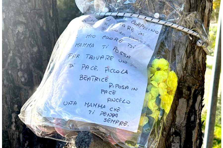 E' legata alla presenza della madre di Beatrice che arriverà dal carcere di Torino