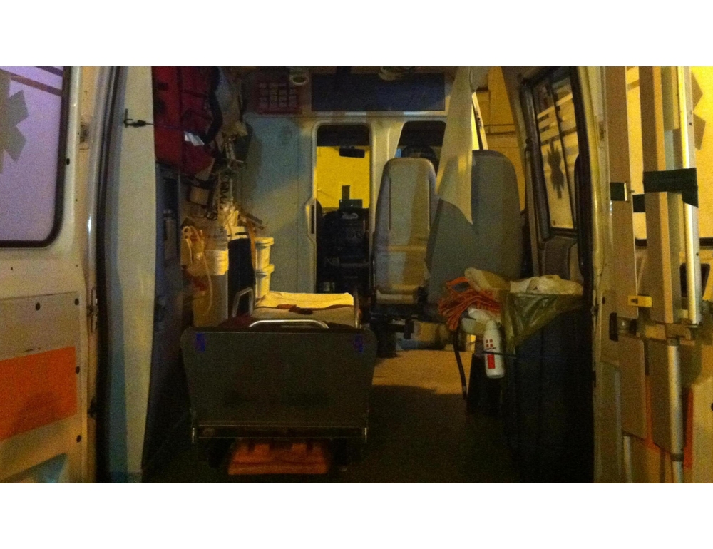 Bloccato dopo una fuga e morto in ambulanza, accertamenti anche sul Taser