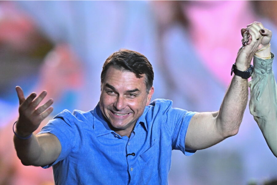 Il candidato di destra inserirà la proposta nel suo programma di governo