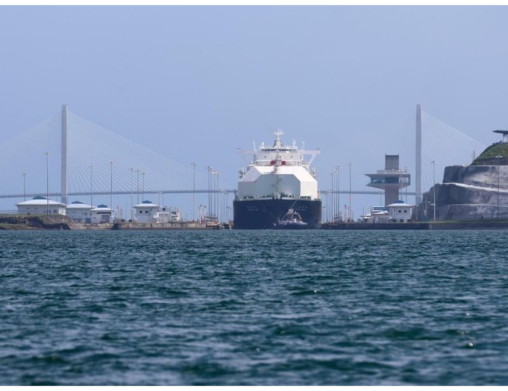 Canale di Panama, record di 5,3 milioni di dollari per un transito