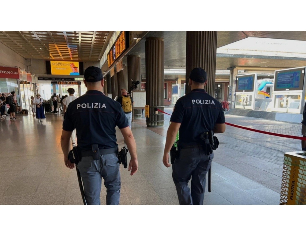 Clonavano carte pagamento in biglietterie stazione di Venezia, due denunce