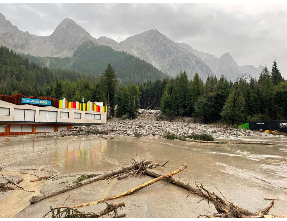 Colata di fango ad Anterselva sulla Biathlon Arena di Milano Cortina