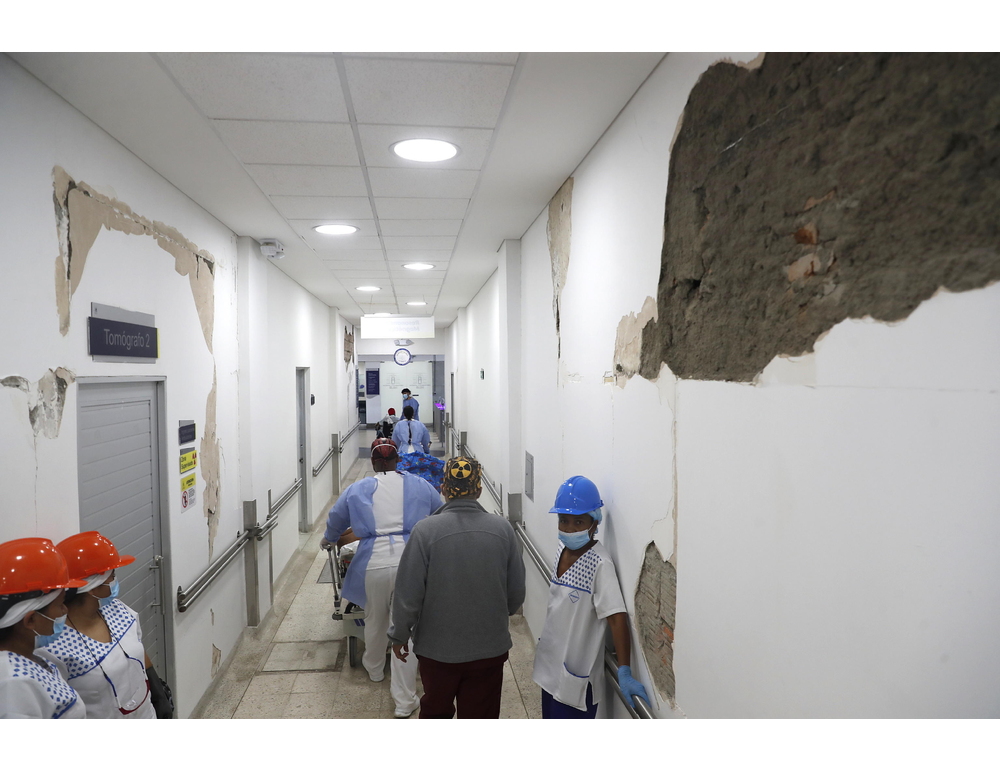 Colombia, non ce l’ha fatta la donna estratta dalle macerie a Cali dopo 40 ore