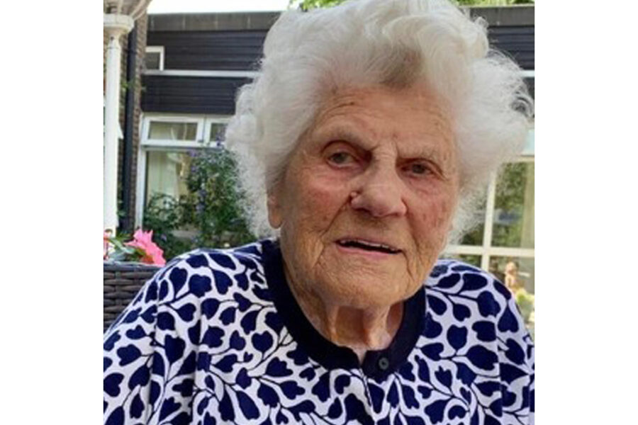 La donna inglese ha ringraziato per i tanti auguri ricevuti