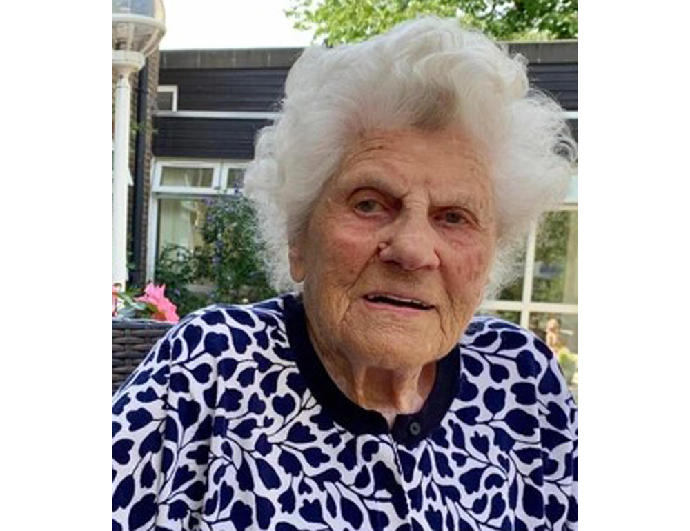 Compie 117 anni Ethel Caterham, la persona più anziana del mondo
