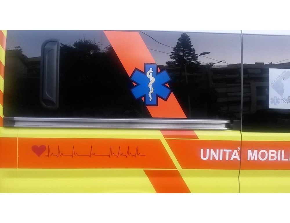 Con l’auto contro un muro, muore un 40enne in Gallura
