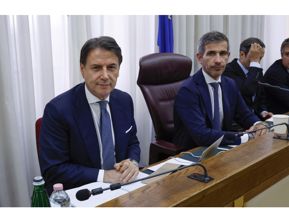 Conte, ‘Meloni è la regista degli attacchi contro di me, mi affronti’