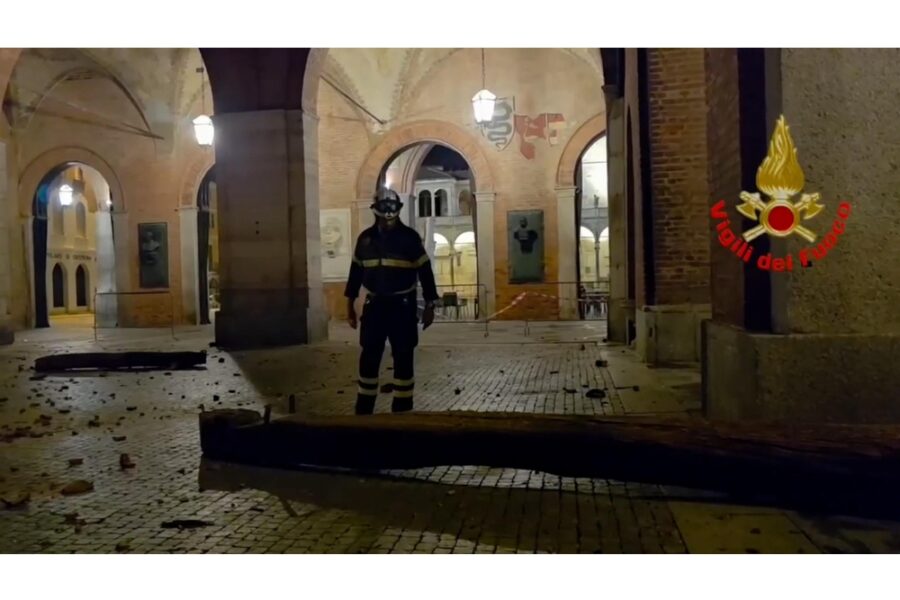 Volontari Protezione civile e opertori comunali non dormono da 48 ore