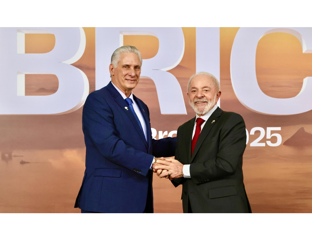 Cuba chiede a Mosca sostegno per entrare a pieno titolo nei Brics