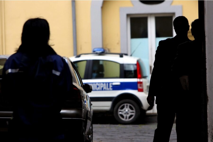 Oggi la prima udienza davanti al Riesame per due degli agenti