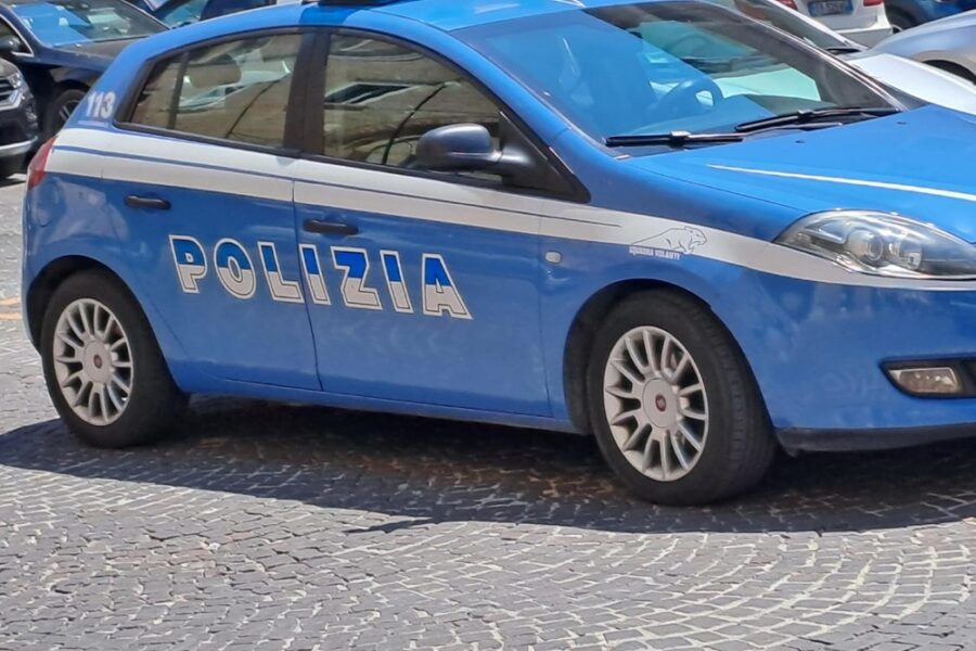 L'aggressione sarebbe avvenuta davanti al figlio più piccolo