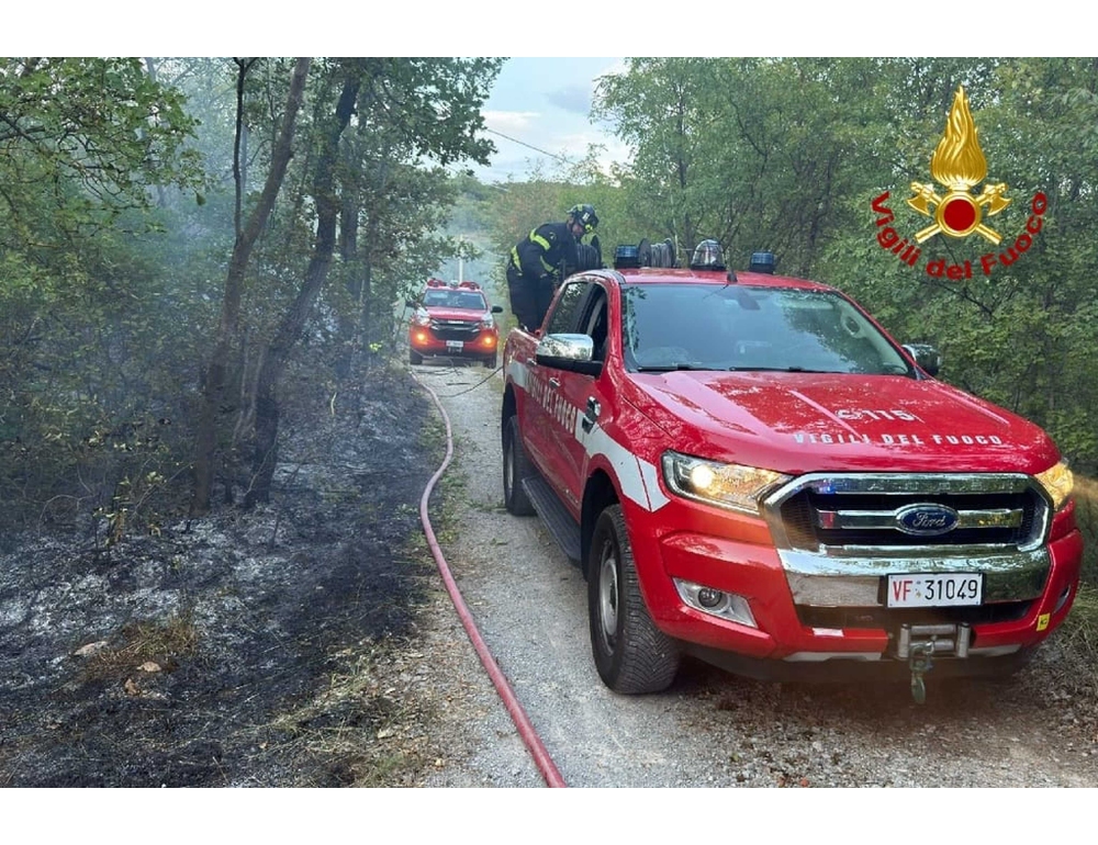 E’ ancora emergenza per incendio in Carnia su Monte Amariana