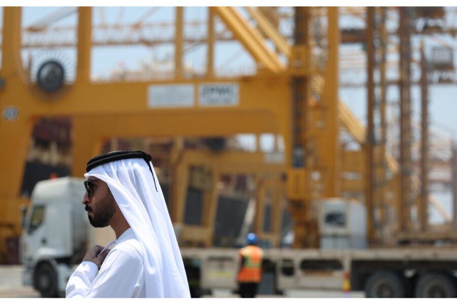 ANSAEmirati-sospesi-scambi-commerciali-e-transazioni-finanziarie-con-lIran