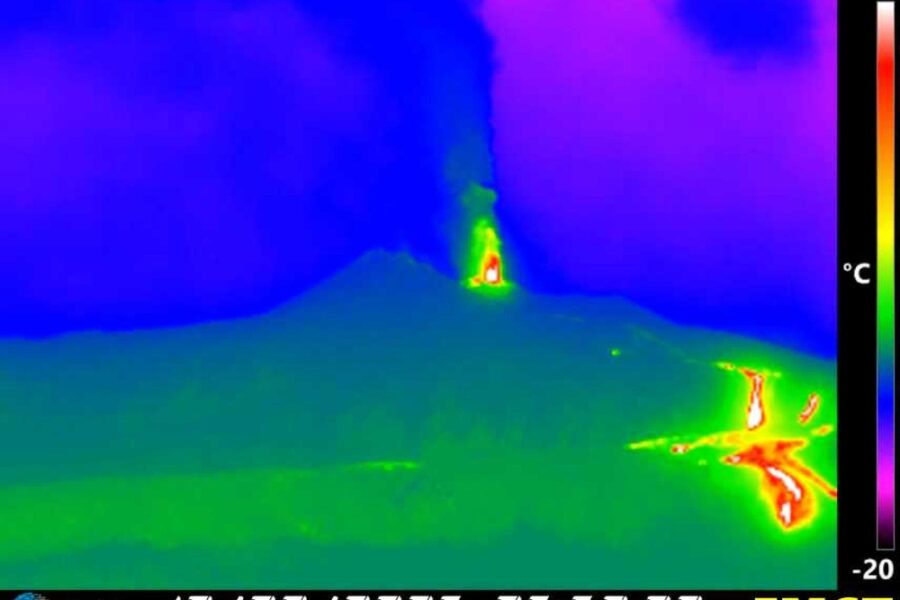 Tremore vulcanico su valori alti