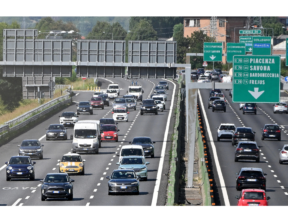 Esodo estivo, oltre 22 milioni di veicoli sulla rete, traffico regolare