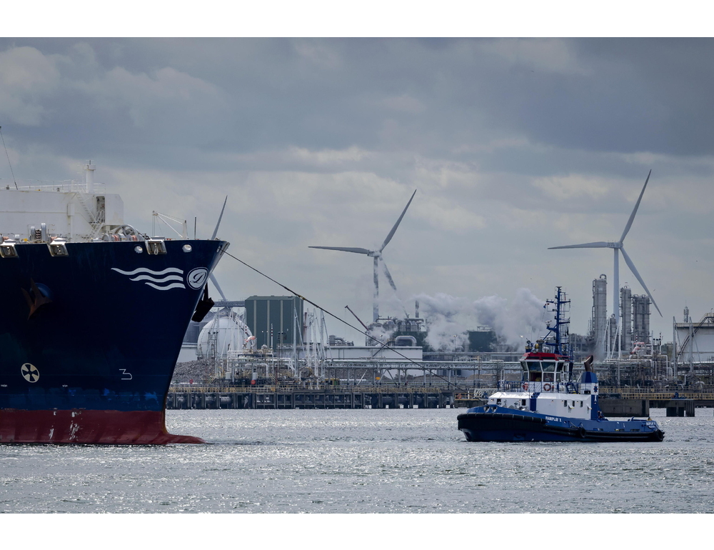 Esplosione nel porto di Rotterdam, almeno un morto