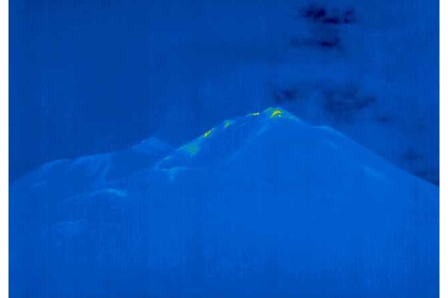 Debole emissione di cenere