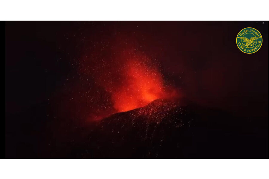 Escursioni improvvisati sui sentieri del vulcano