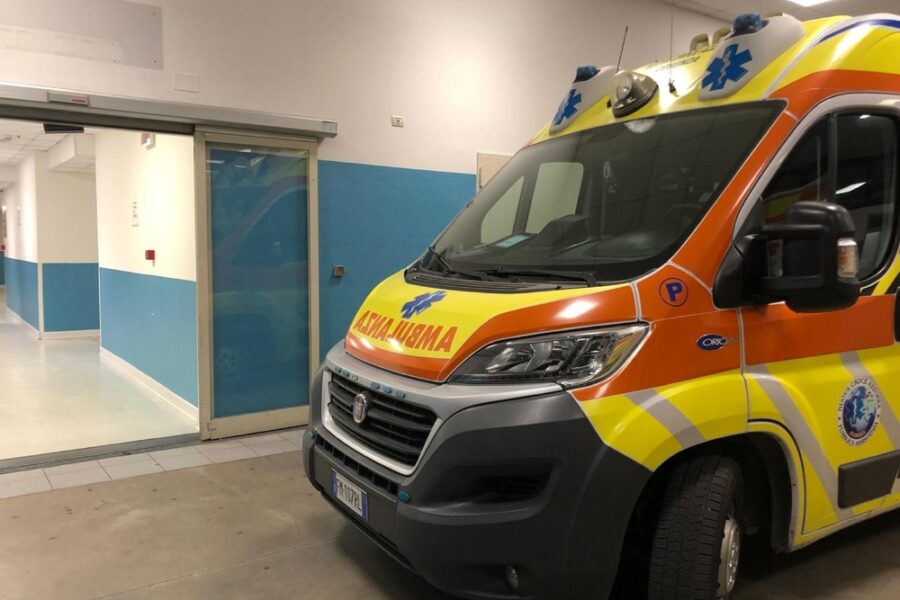 Trasportato in codice rosso all'ospedale di Udine