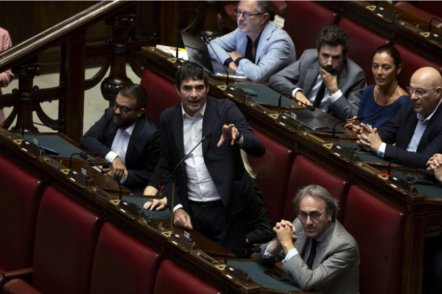 Il leader Avs parla in un'intervista al Corriere dell'Umbria
