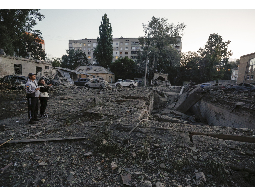 Governatore, almeno 27 morti in raid russo su un magazzino vicino a Kiev