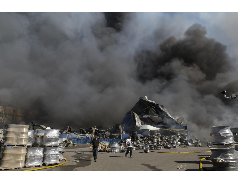 Governatore, salgono a 37 i morti nel raid russo su un deposito vicino a Kiev