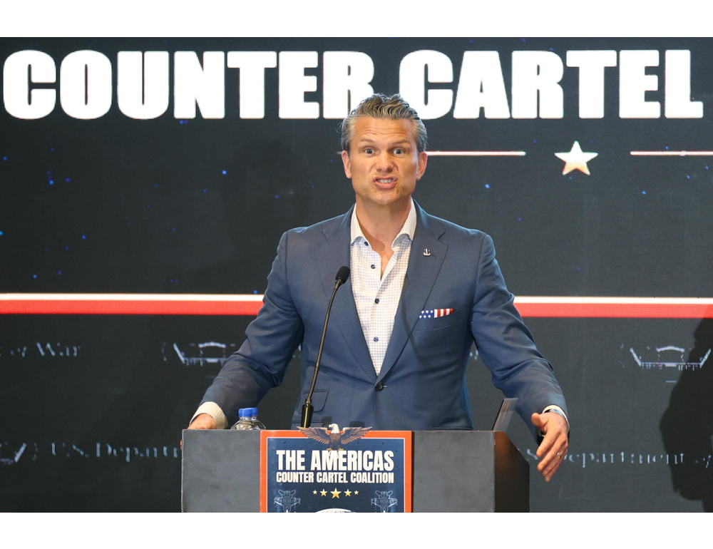 Hegseth insulta le persone trans, ‘al Pentagono non li addestriamo’