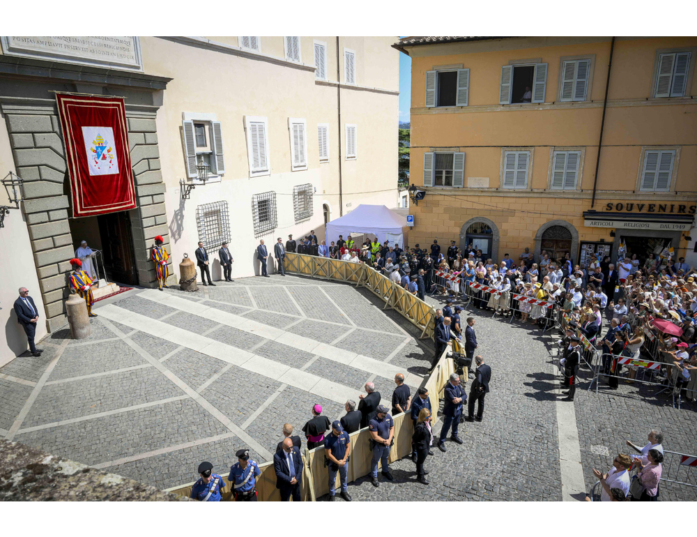 Il Papa, disuguaglianze e barriere sono insopportabili
