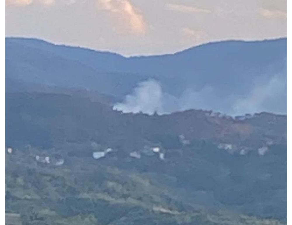 Incendi in Piemonte, a Mornese un bosco di nuovo in fiamme