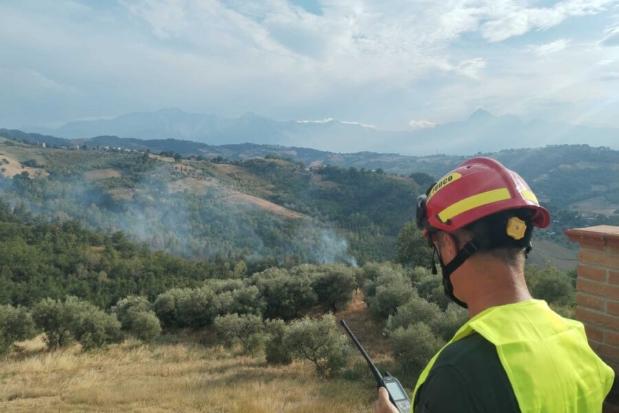 Dopo una notte di lavoro nuova emergenza nel pomeriggio a Penna Sant'Andrea